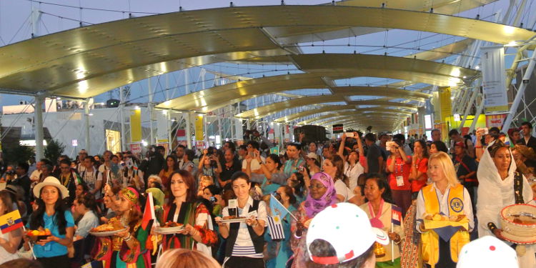 Desfile en Expo Milán