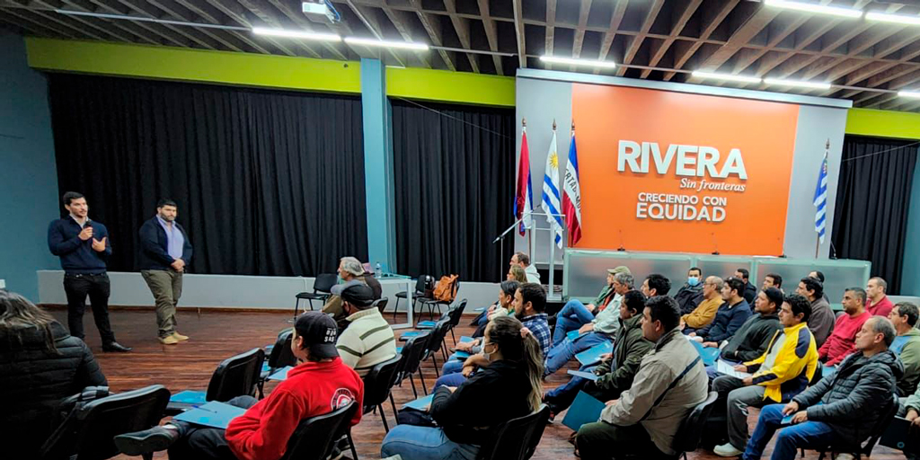 Se desarrolla el Curso para operarios de carnicerías en Rivera