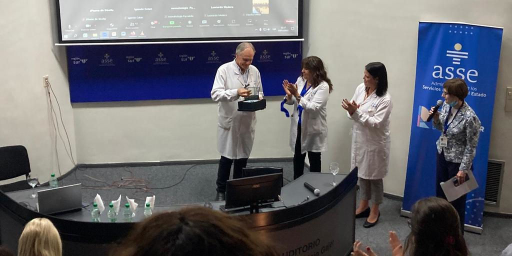 Homenaje al Dr. Daniel Borbonet- Director de Neonatología del Centro Hospitalario Pereira Rossell.